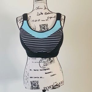 Lane Bryant Livi sports bra 38H